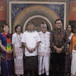 Wawali Denpasar Arya Wibawa Gaungkan Spirit Persaudaraan di Perayaan Natal IKAT Bali