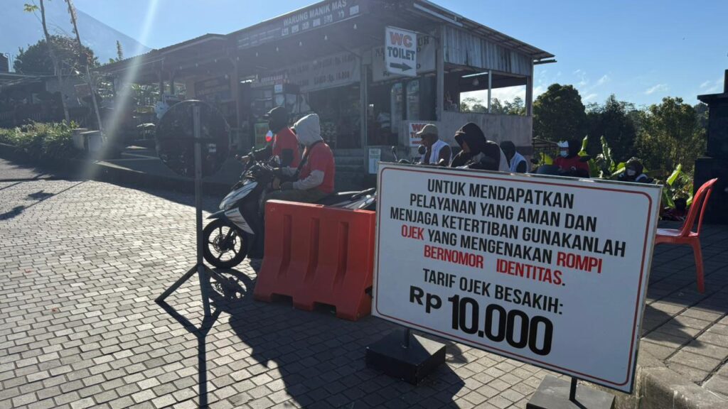 Ojek Resmi Beroperasi di Besakih, Permudah Mobilitas Pemedek Selama IBTK