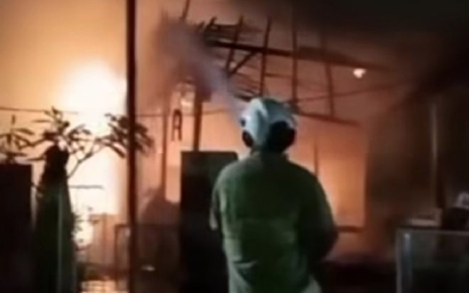 Si Jago Merah Lahap Warung Babi Guling di Kuta Utara, Empat Unit Damkar Dikerahkan